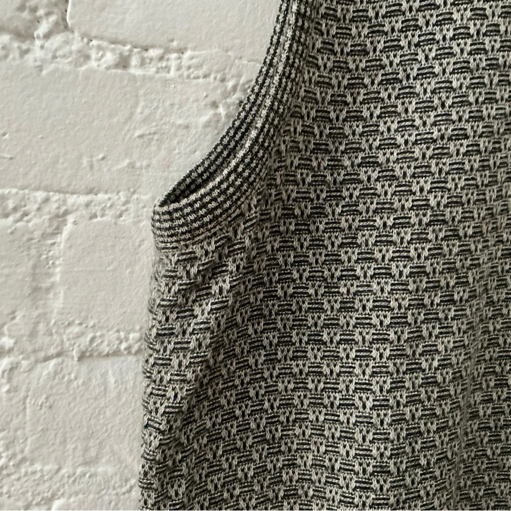 Mens Vintage Cotton Linen Blend Sweater Vest V-Neck Made In Italy Size XL Tan - Picture 4 of 14